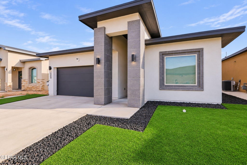 Photo of 7404 NORTE VALLEY Lane, El Paso, TX 79934 (MLS # 952289)