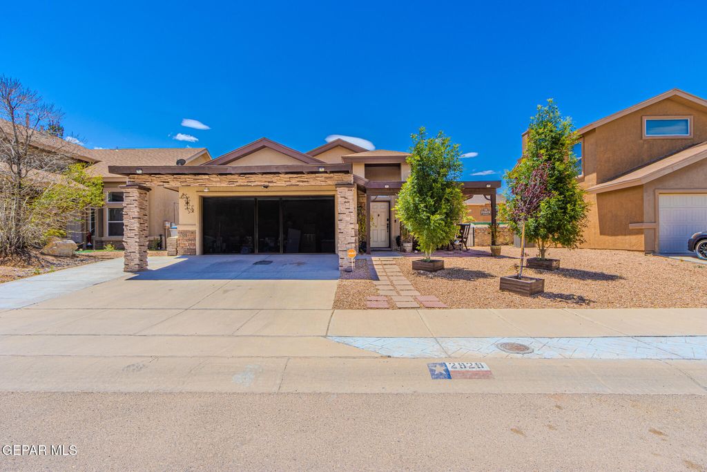 Photo of 2929 PEBBLE ROCK Place, El Paso, TX 79938 (MLS # 943978)