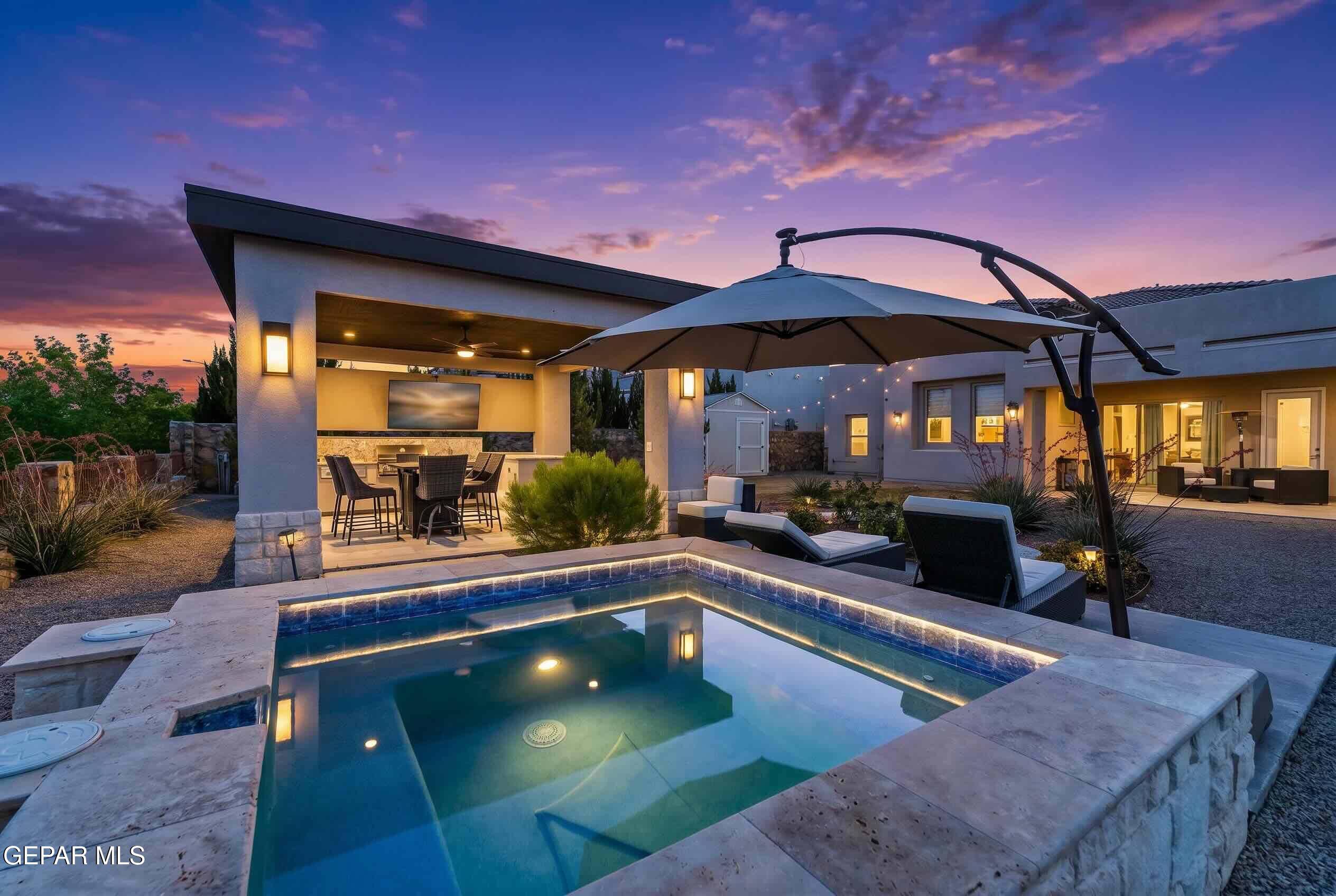 1356 DESERT NIGHT Street