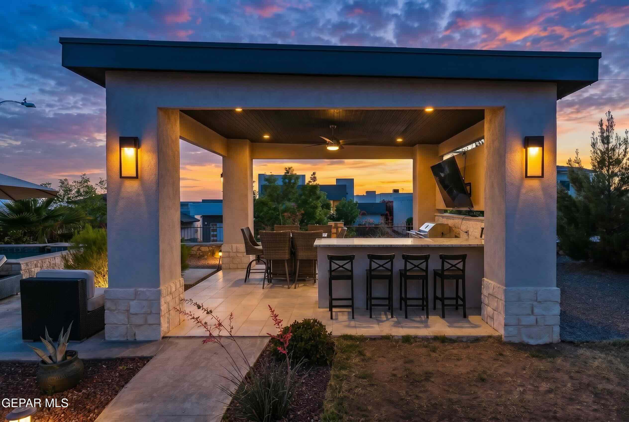 1356 DESERT NIGHT Street