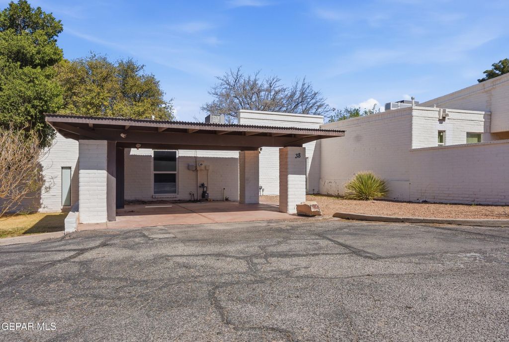 Photo of 15000 Ashford Street #38, Horizon City, TX 79928 (MLS # 940538)