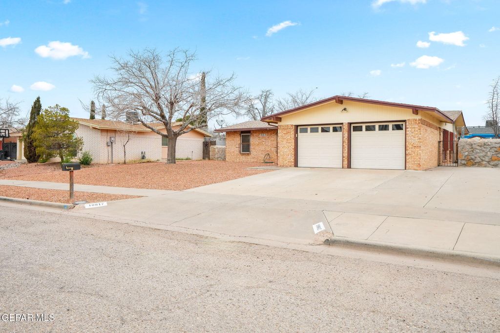 Photo of 10817 TONY JACKLIN Drive, El Paso, TX 79935 (MLS # 938243)