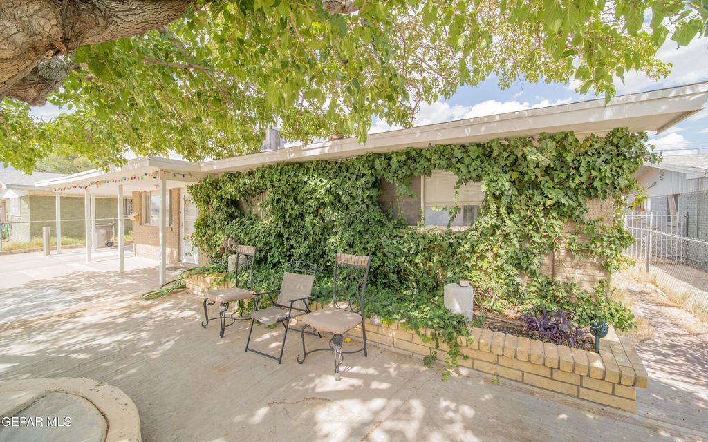 Photo of 9532 Blue Wing Drive, El Paso, TX 79924 (MLS # 948112)