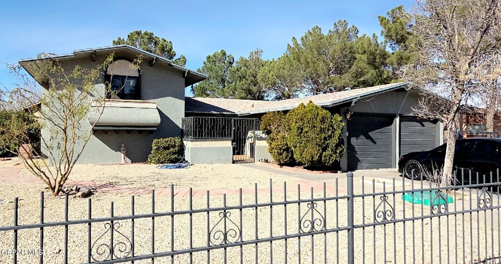 Photo of 3313 EDGEROCK Drive, El Paso, TX 79935 (MLS # 936707)