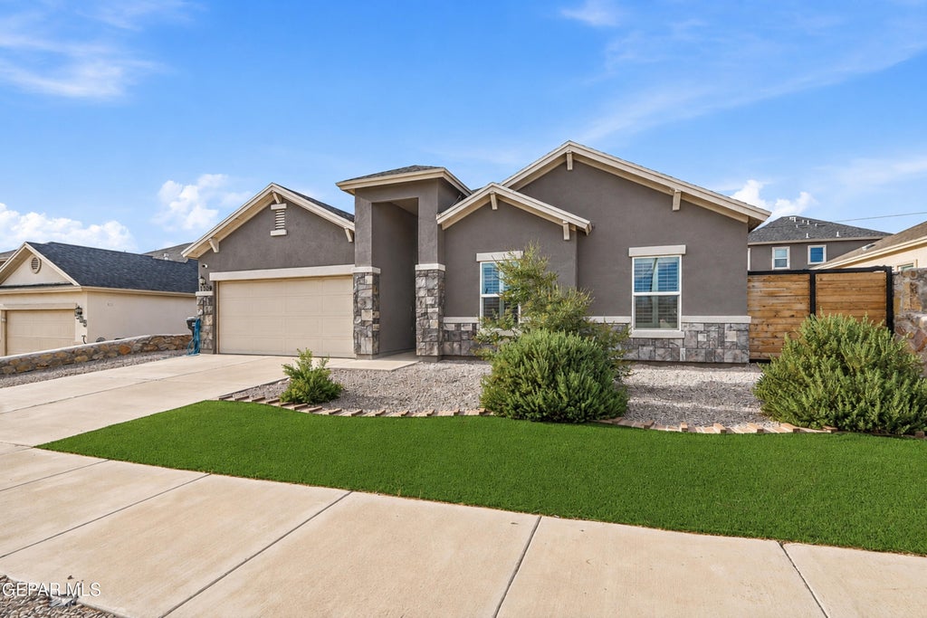 Photo of 1309 HICKERSON Drive, Canutillo, TX 79835 (MLS # 950070)