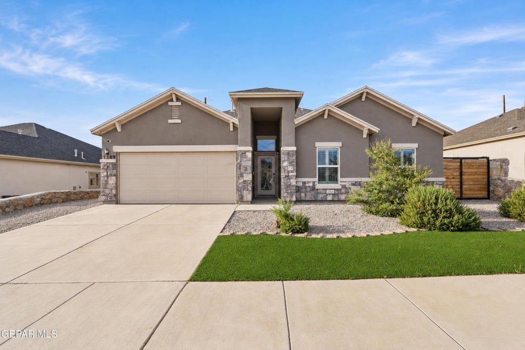 Photo of 1309 HICKERSON Drive, Canutillo, TX 79835 (MLS # 950070)