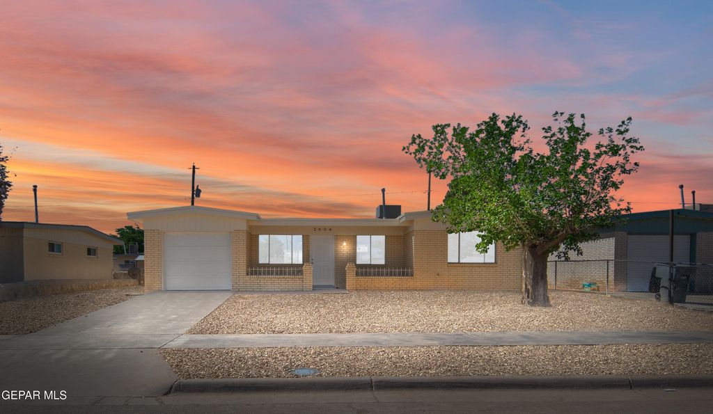 Photo of 5604 SARAH ANNE Avenue, El Paso, TX 79924 (MLS # 942807)