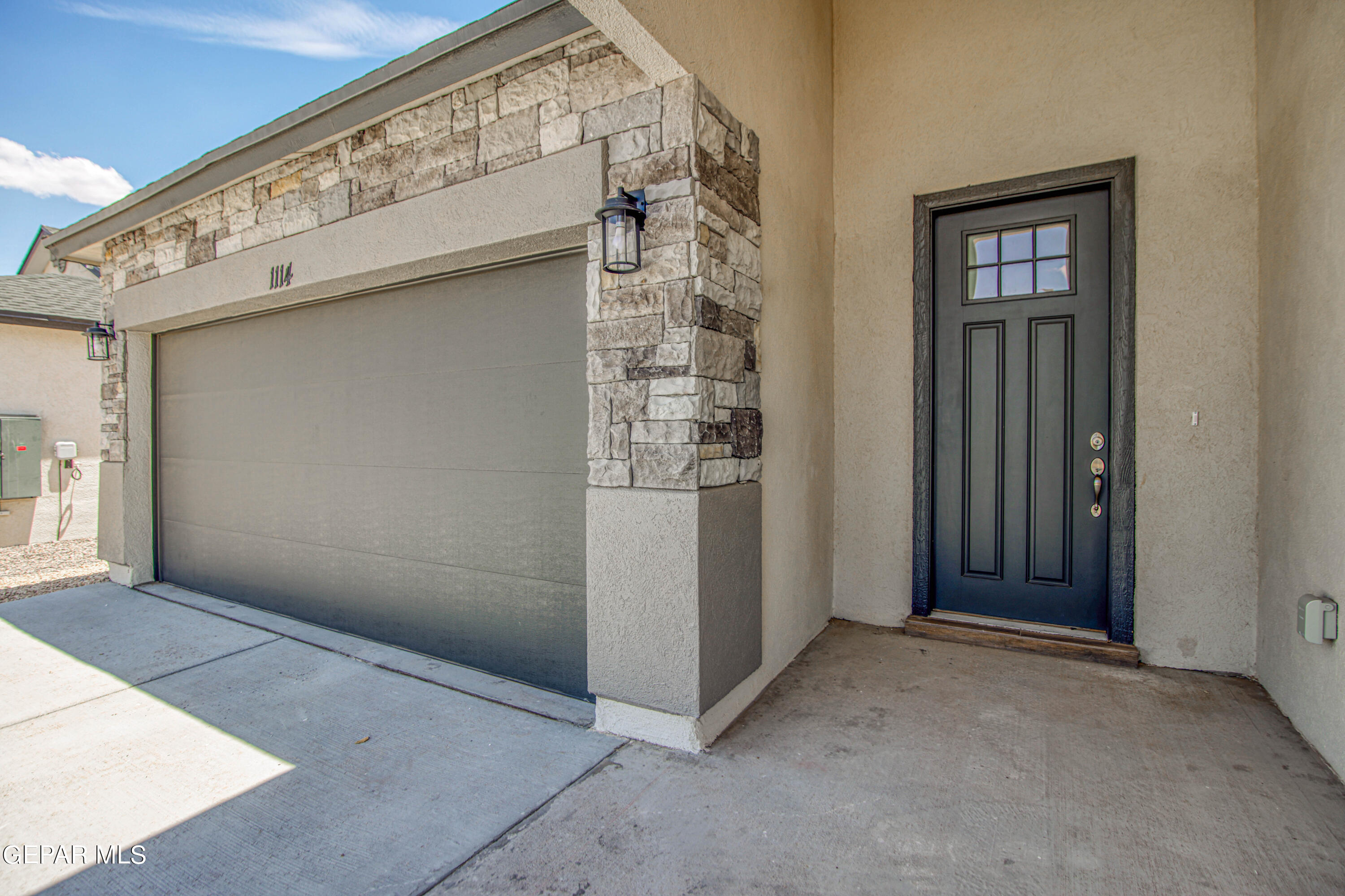 6069 ZINC HILL Street