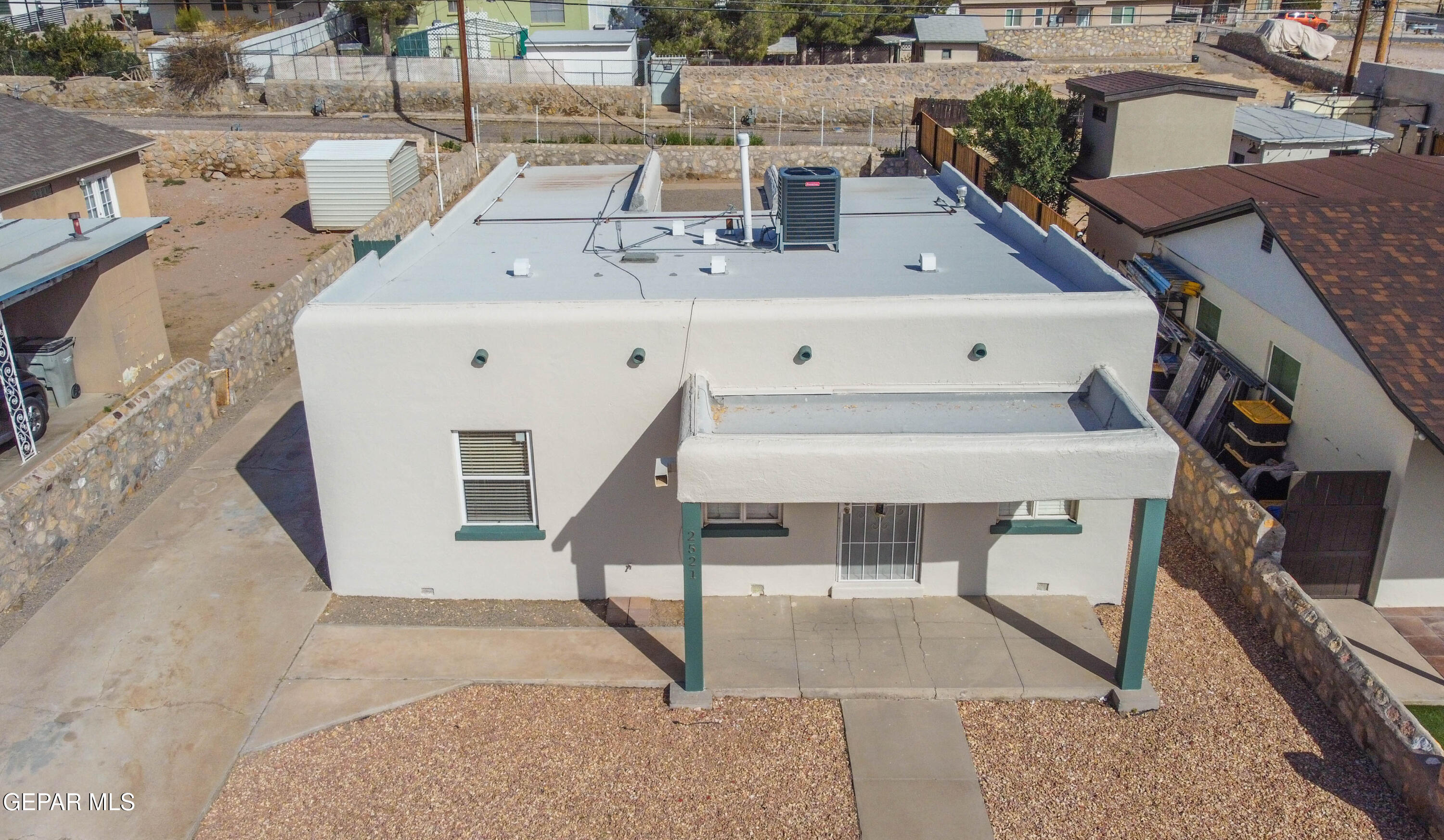 2521 MCKINLEY Avenue