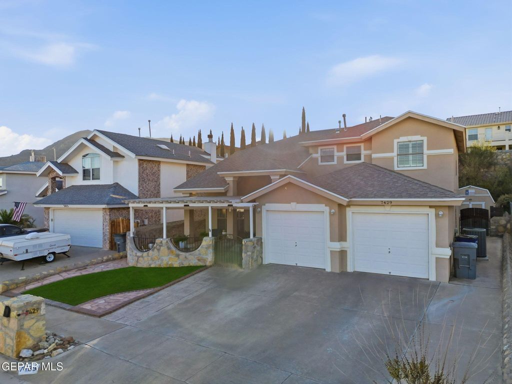 Photo of 7429 UMBRIA Drive, El Paso, TX 79904 (MLS # 934281)