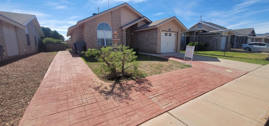 Photo of 6236 LONDON BRIDGE Drive, El Paso, TX 79934 (MLS # 942548)