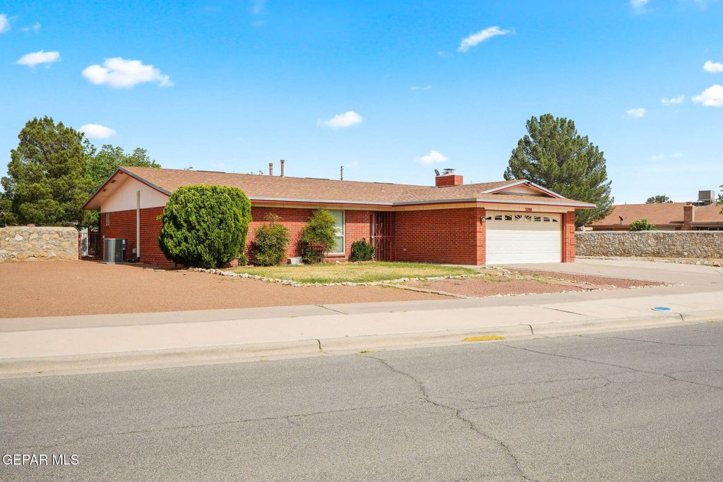 Photo of 3200 SLOCUM Street, El Paso, TX 79936 (MLS # 942325)