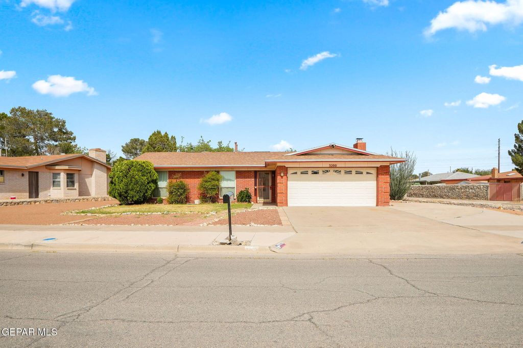 Photo of 3200 SLOCUM Street, El Paso, TX 79936 (MLS # 942325)