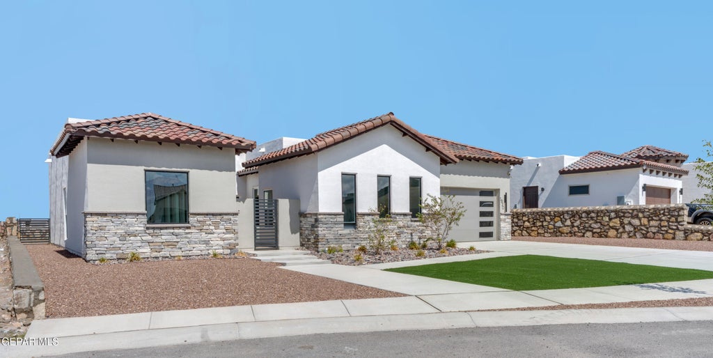 Photo of 1930 CONCHO Court, El Paso, TX 79911 (MLS # 951821)