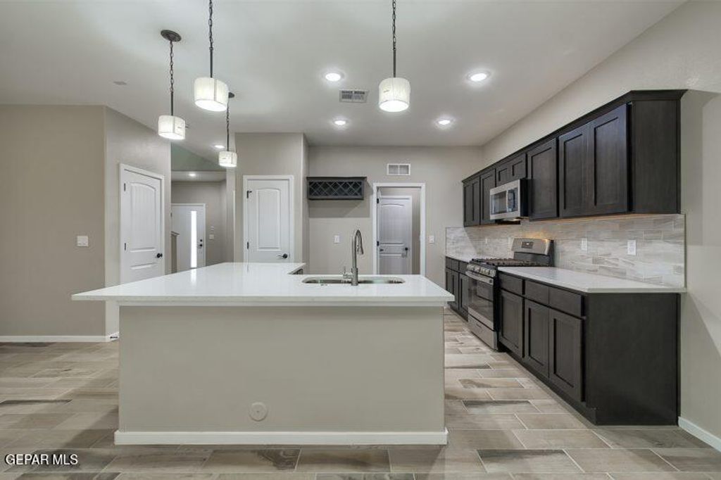 Photo of 12176 Bahjat Drive, El Paso, TX 79934 (MLS # 931202)