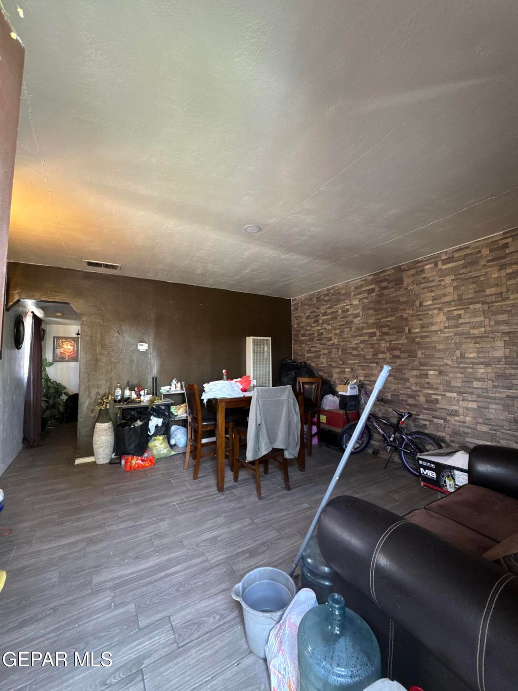 Photo of 324 DOLAN Street, El Paso, TX 79905 (MLS # 941893)