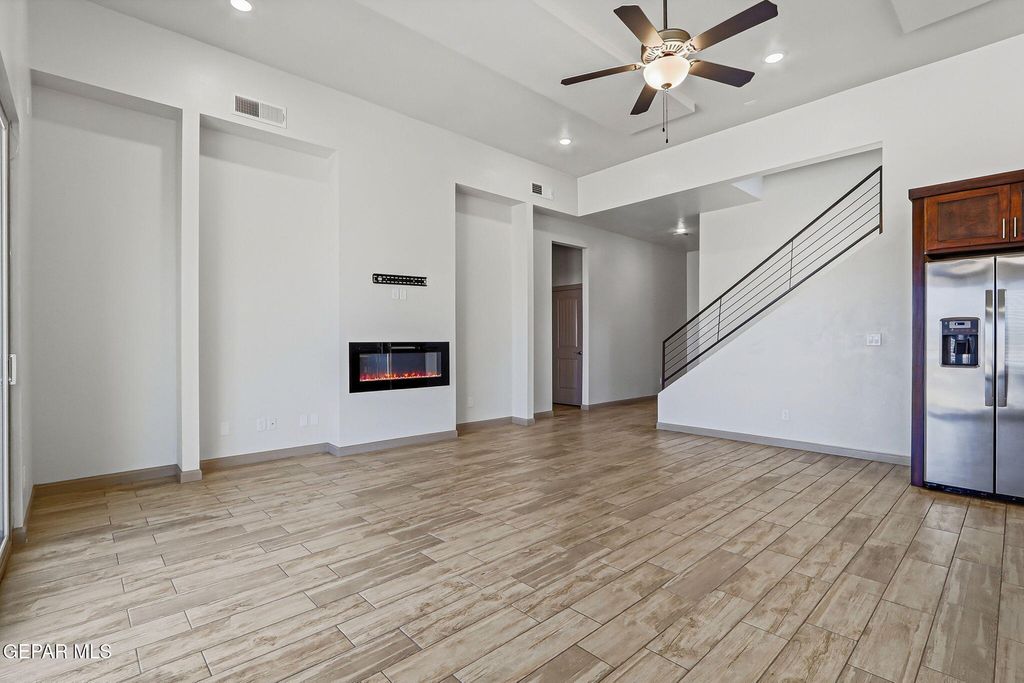 Photo of 7825 Enchanted View Drive, El Paso, TX 79911 (MLS # 942696)