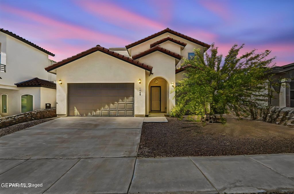 Photo of 7825 Enchanted View Drive, El Paso, TX 79911 (MLS # 942696)