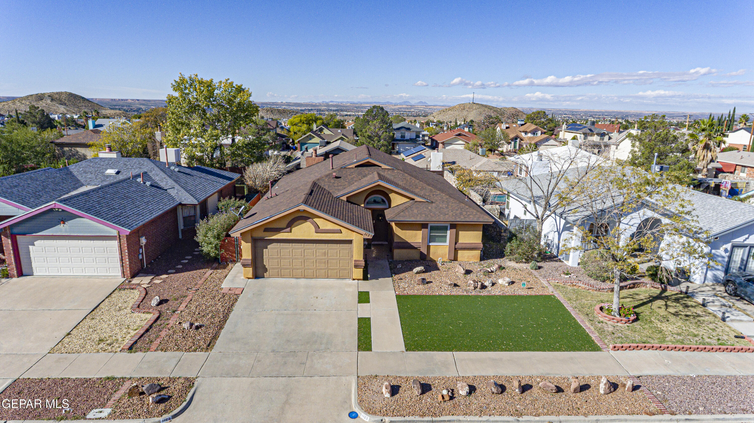 1123 NIGHT HAWK Drive