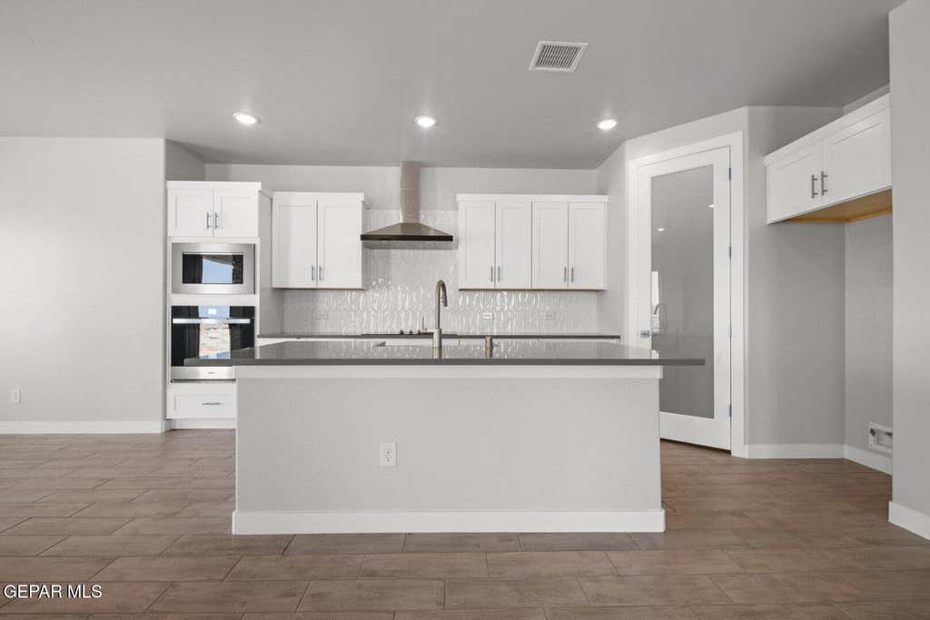 Photo of 7341 Ultramarine Road, Las Cruces, NM 88012 (MLS # 949631)