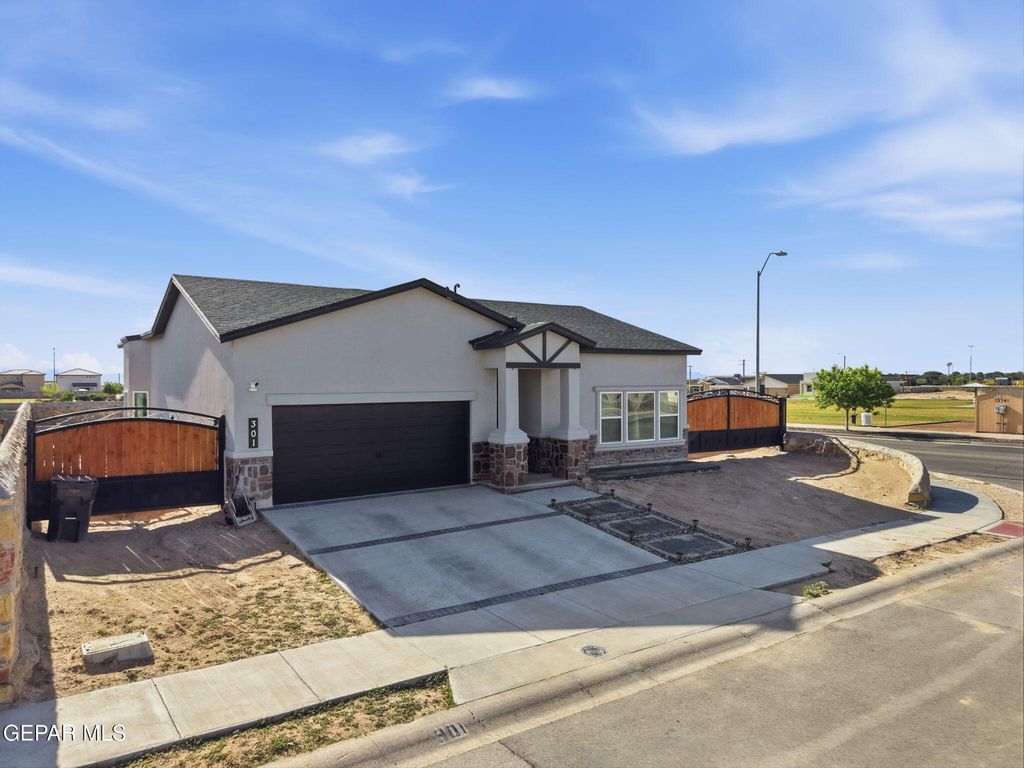 Photo of 301 Park Vista Place, Horizon City, TX 79928 (MLS # 943077)