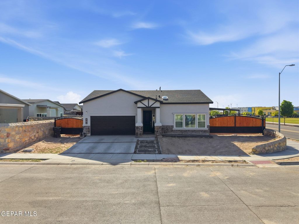 Photo of 301 Park Vista Place, Horizon City, TX 79928 (MLS # 943077)