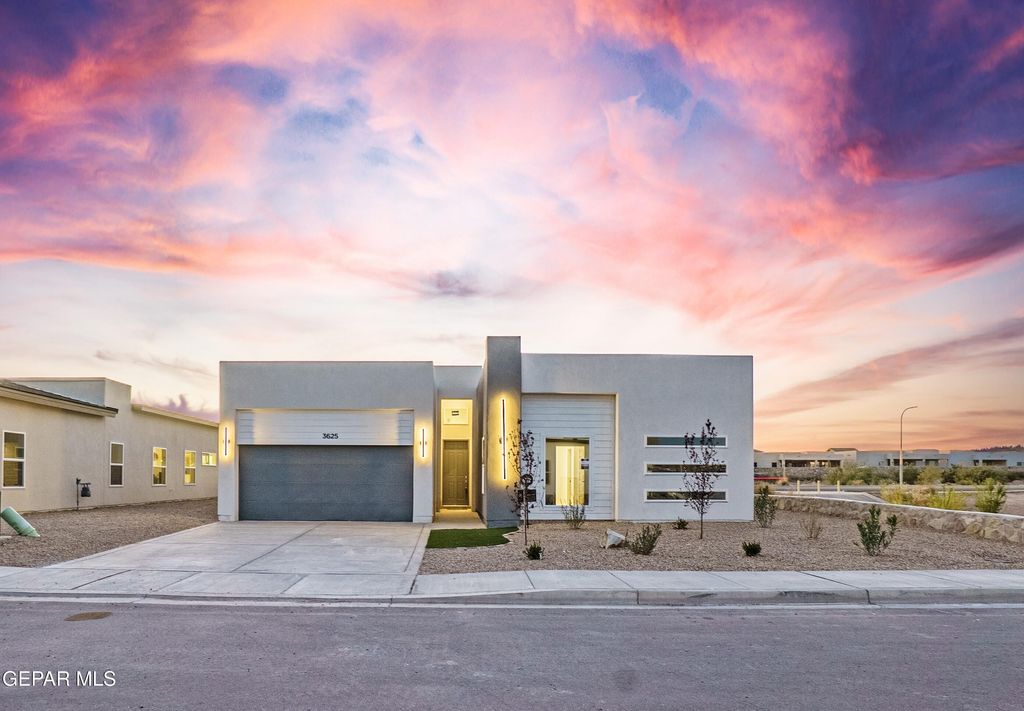 Photo of 3625 Spinghaven, Las Cruces, NM 88012 (MLS # 932577)