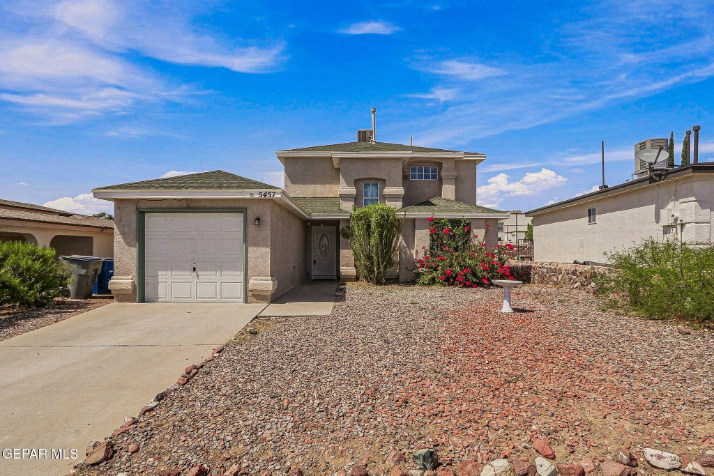 Photo of 5457 GATE RIDGE Circle, El Paso, TX 79932 (MLS # 950550)