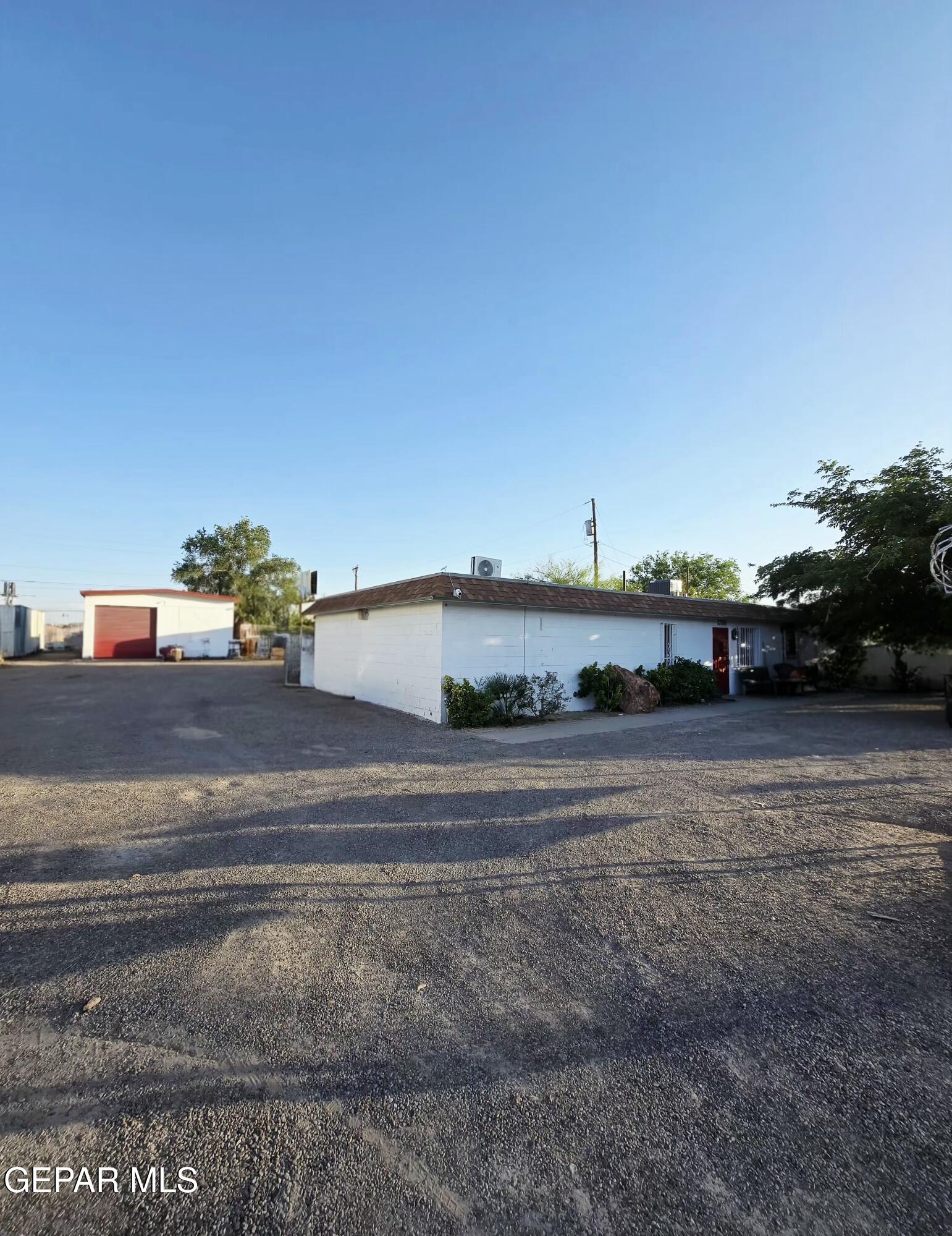 9708 CARNEGIE Avenue
