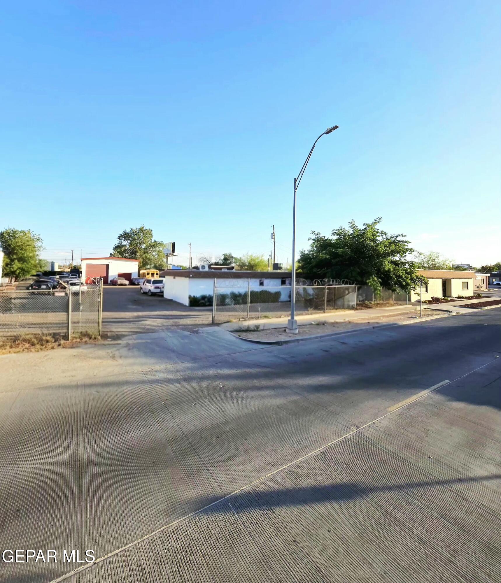 9708 CARNEGIE Avenue