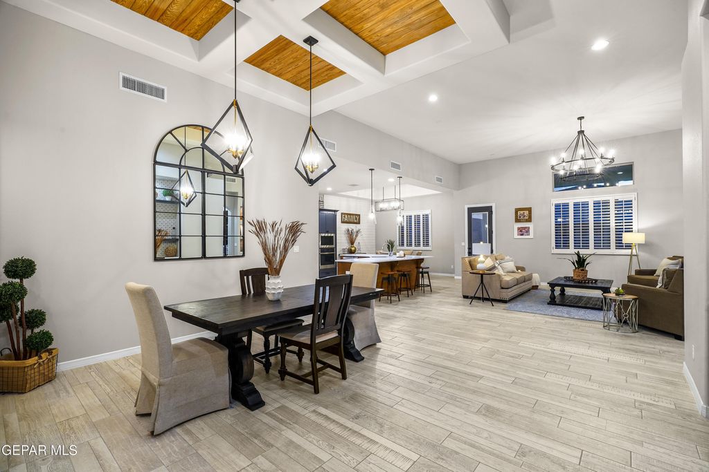 Photo of 320 Emerald Rise Drive, El Paso, TX 79928 (MLS # 933080)