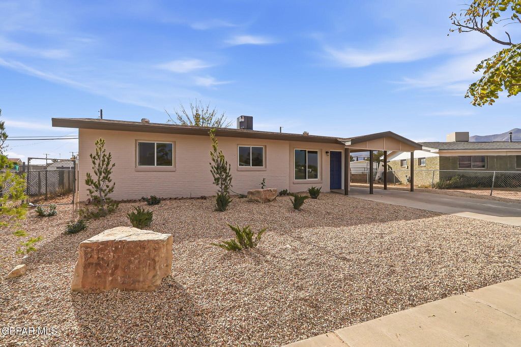 Photo of 9205 Salisbury Drive, El Paso, TX 79924 (MLS # 934318)