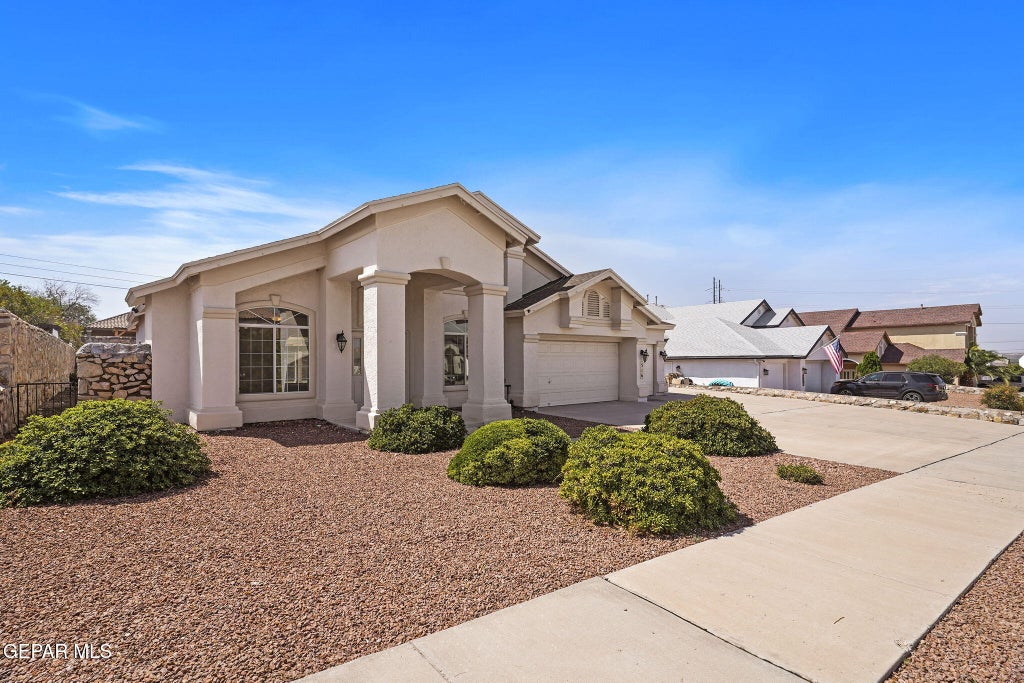 Photo of 516 LA FLORIDA Drive, Canutillo, TX 79835 (MLS # 951405)