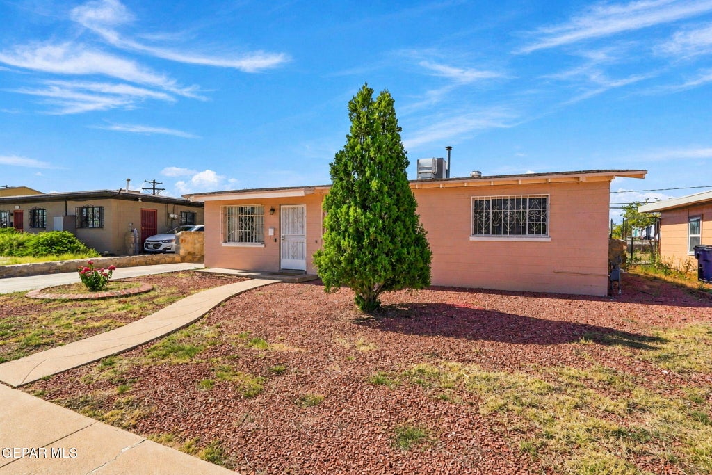 Photo of 6308 NAVAJO Avenue, El Paso, TX 79925 (MLS # 950152)