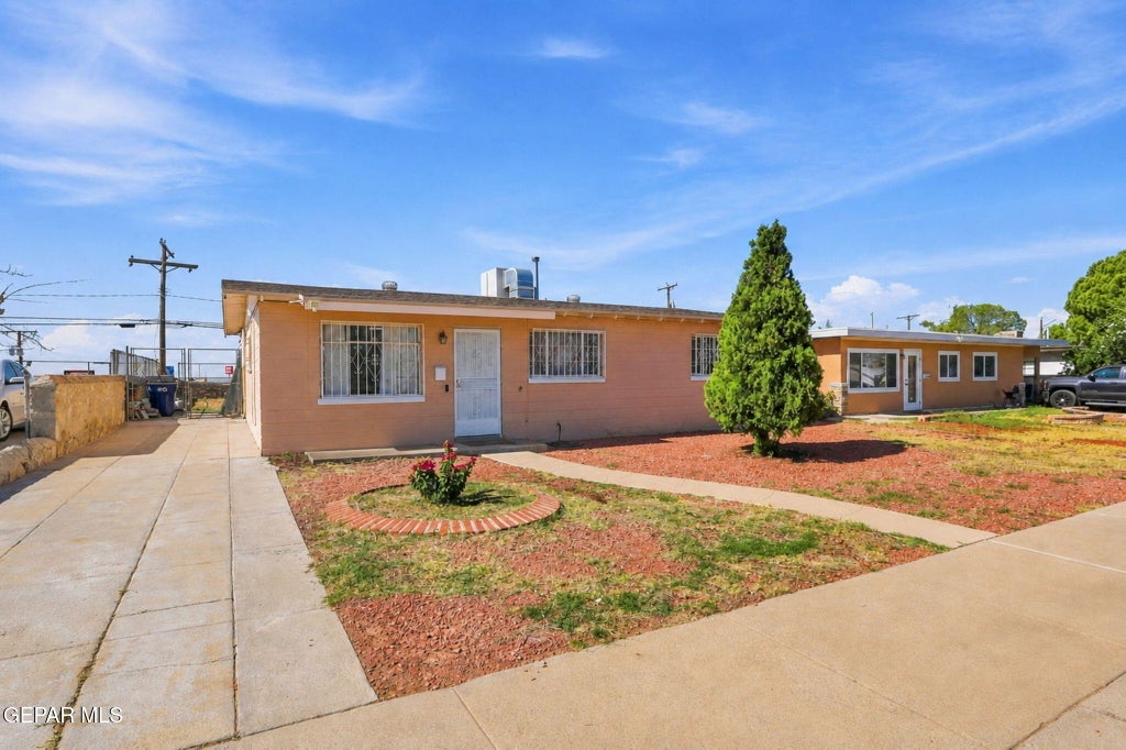 Photo of 6308 NAVAJO Avenue, El Paso, TX 79925 (MLS # 950152)