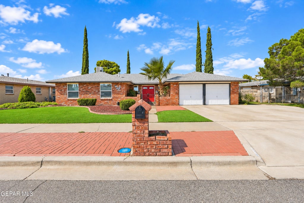 Photo of 10763 JANWAY Drive, El Paso, TX 79935 (MLS # 952751)