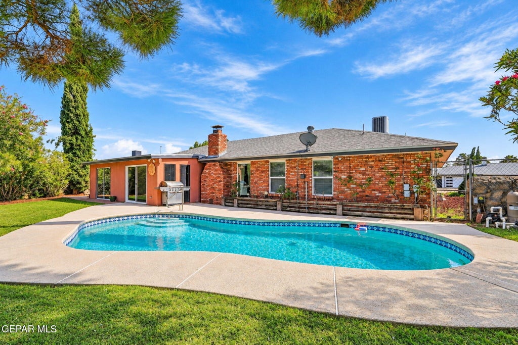 Photo of 10763 JANWAY Drive, El Paso, TX 79935 (MLS # 952751)