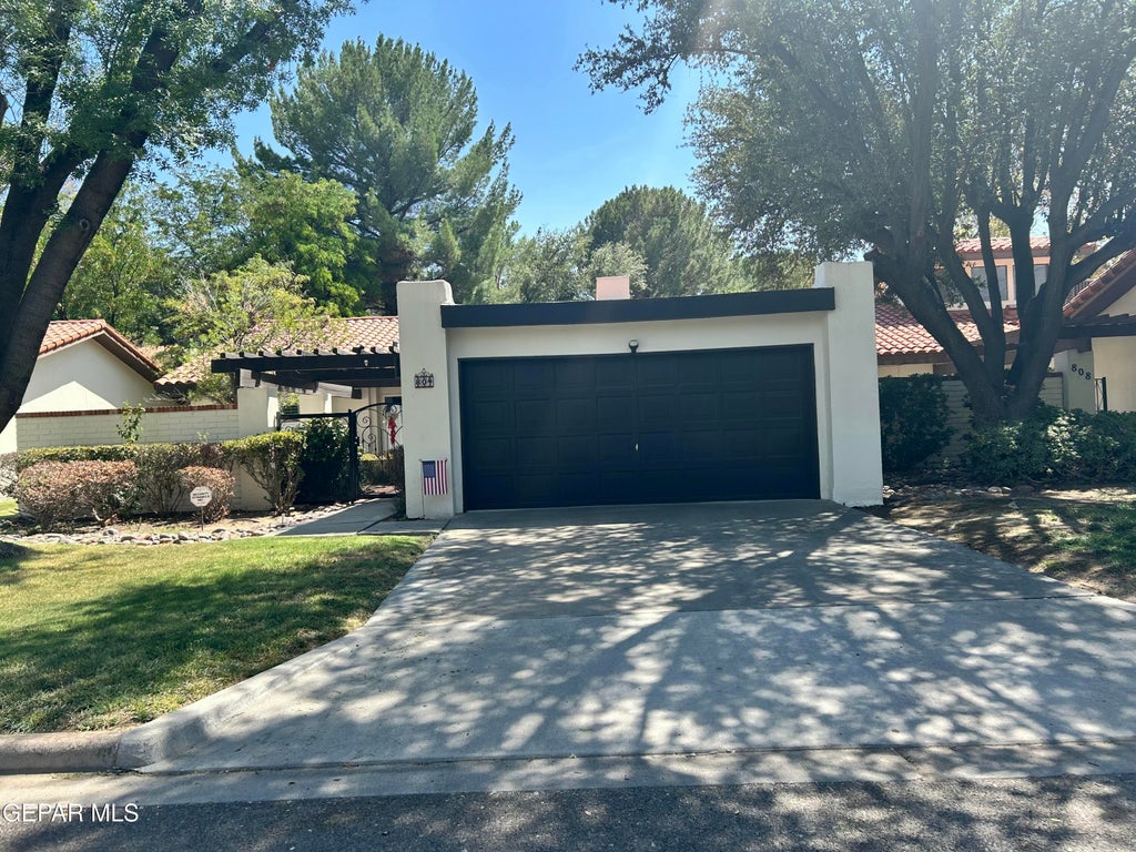 Photo of 804 LAKESHORE Drive, El Paso, TX 79932 (MLS # 950492)