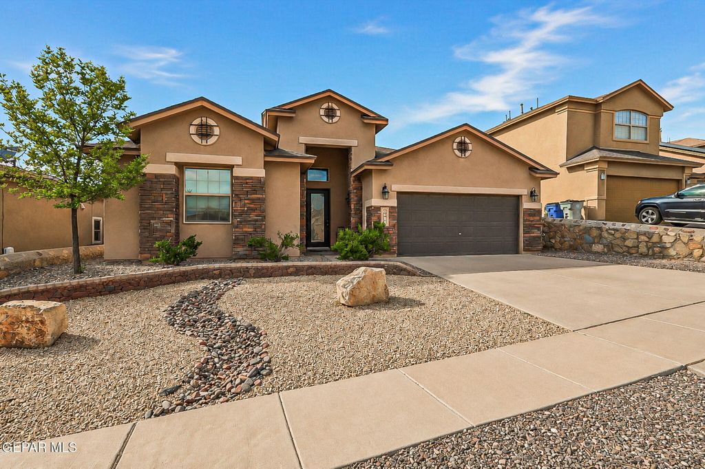 Photo of 7223 LONGSPUR Drive, El Paso, TX 79911 (MLS # 945733)