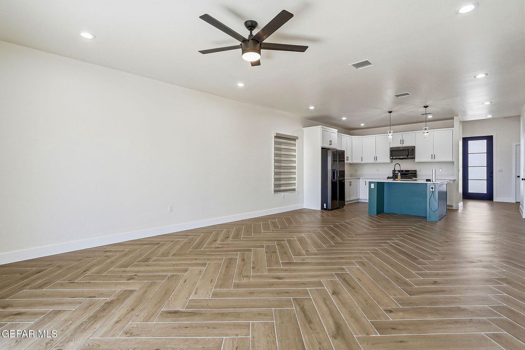 Photo of 652 Yuma Desert, Chaparral, NM 88081 (MLS # 940238)