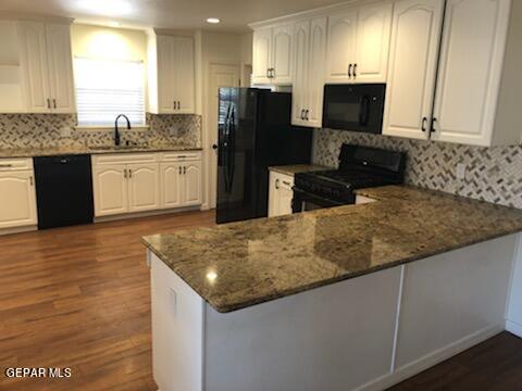 453 EL CAMINO Drive