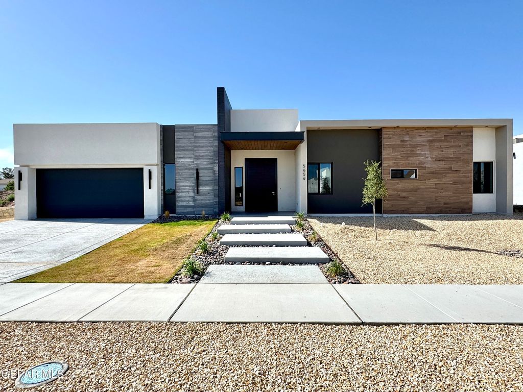 Photo of 5656 RIO BONITO Circle, El Paso, TX 79932 (MLS # 936633)
