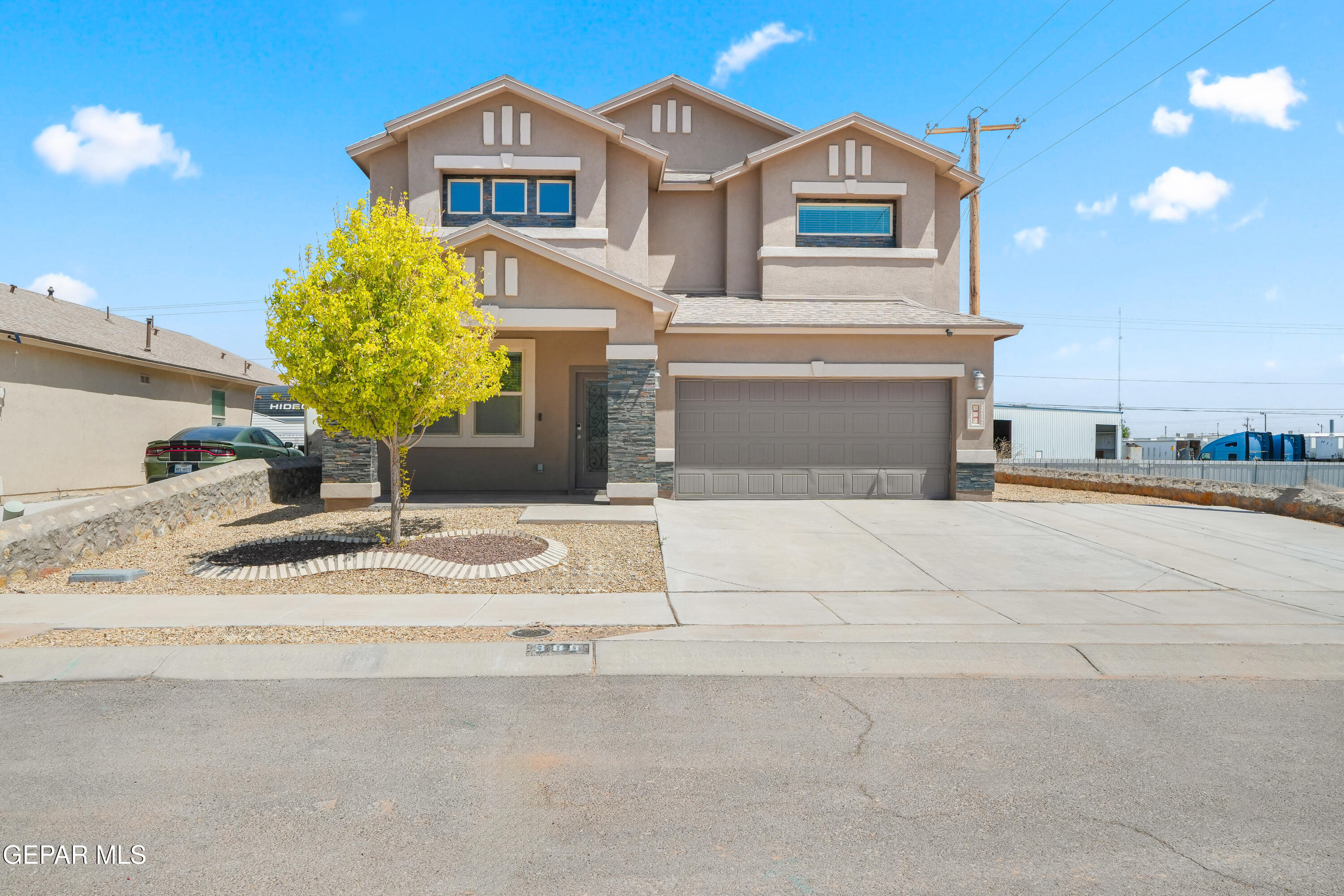380 Canyon Vista Dr-1