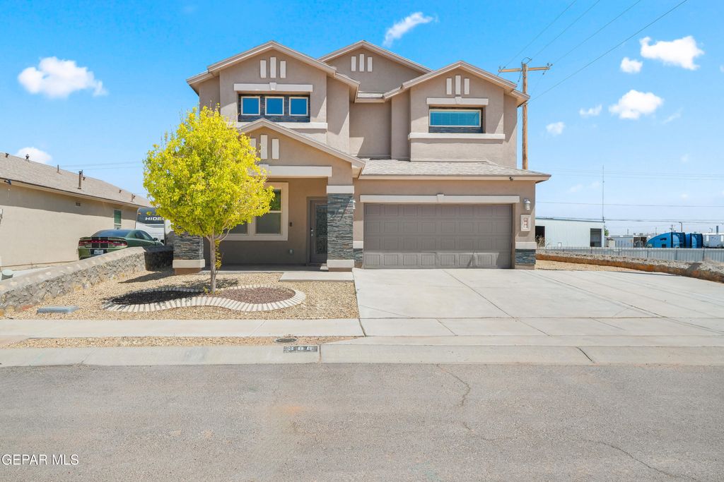 Photo of 380 Canyon Vista Drive, Horizon City, TX 79928 (MLS # 942270)