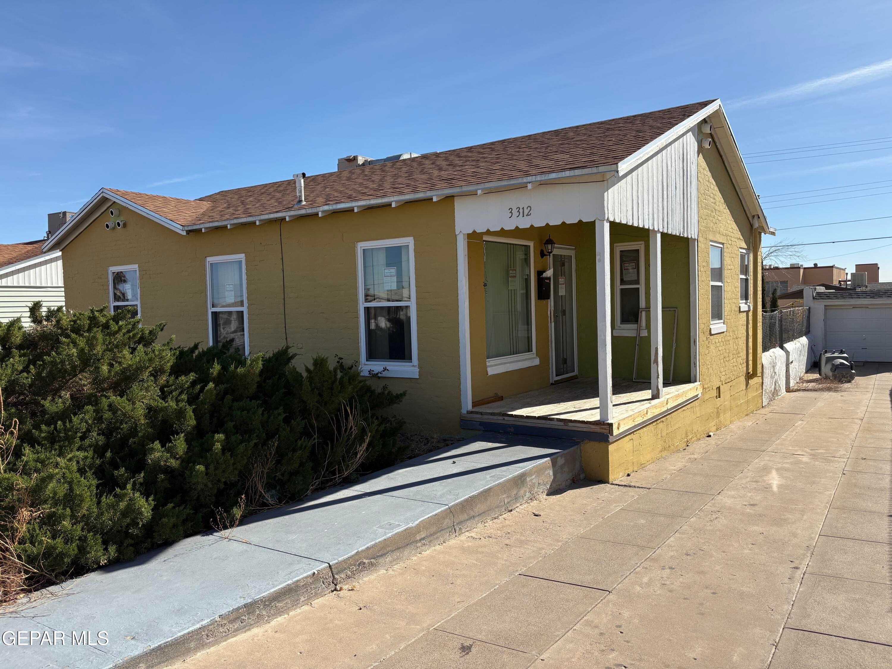 Photo 1 of 13 — 3312 Jackson Avenue, El Paso, TX 79930