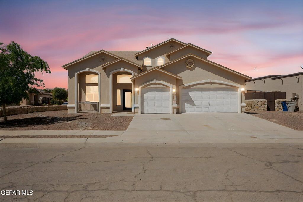 Photo of 3049 LOOKOUT POINT Drive, El Paso, TX 79938 (MLS # 941038)