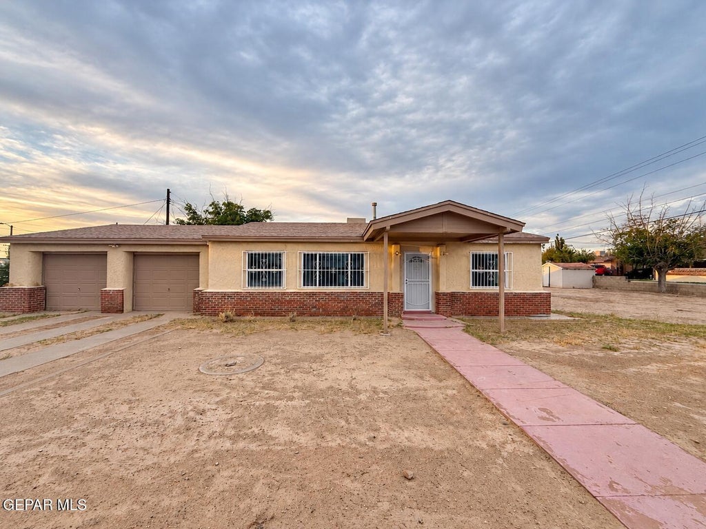 Photo of 506 POPLAR Street, Anthony, TX 79821 (MLS # 953388)