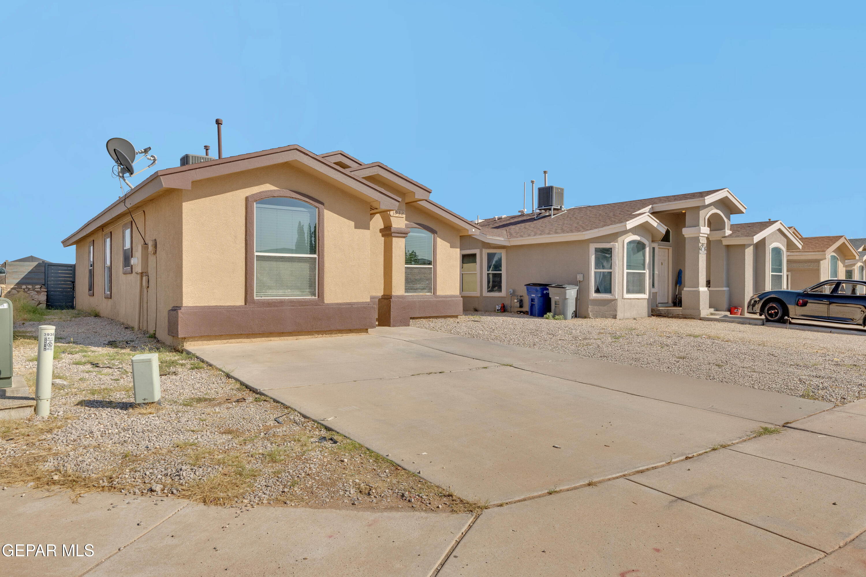 3932 Tierra Zafiro Drive