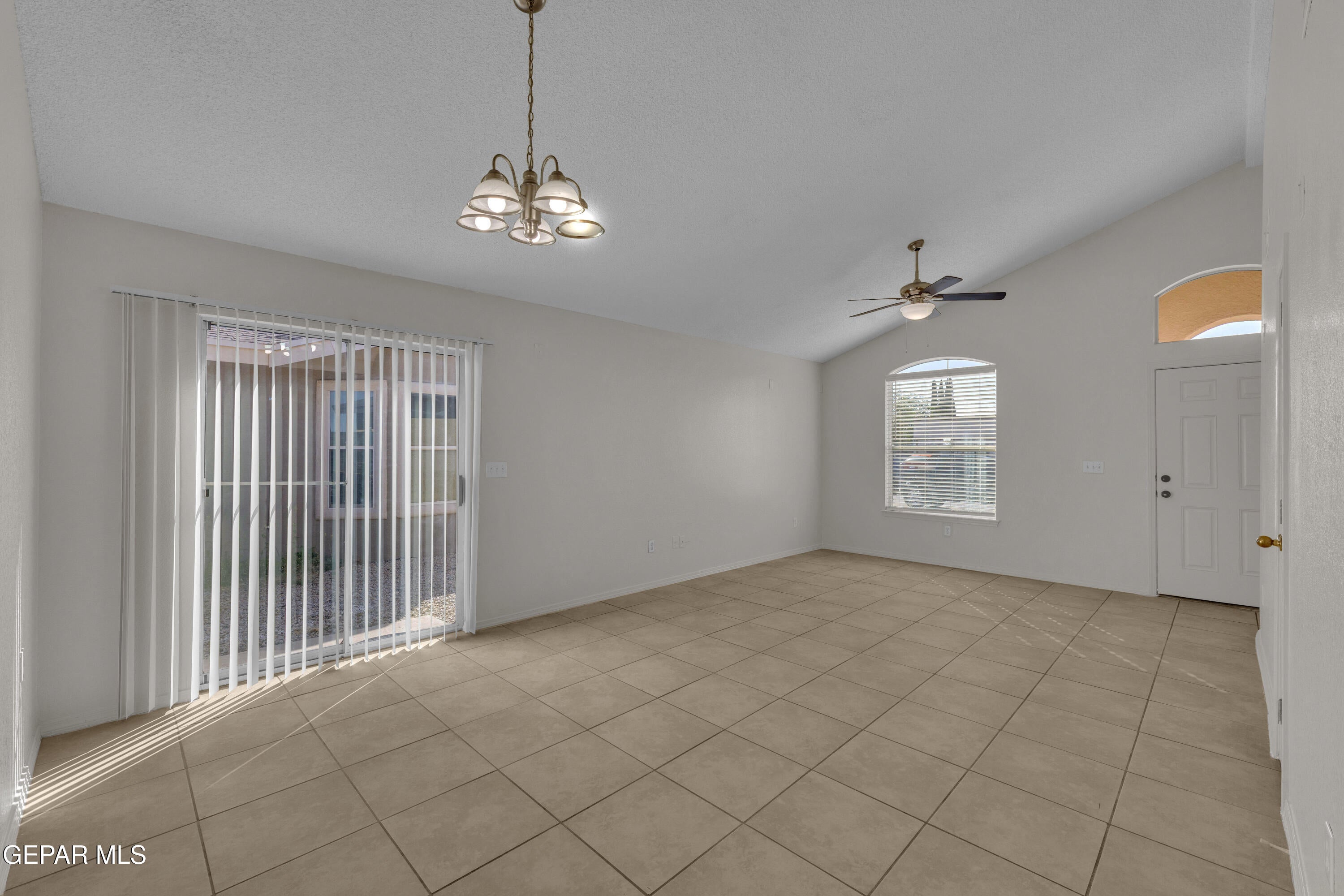3932 Tierra Zafiro Drive