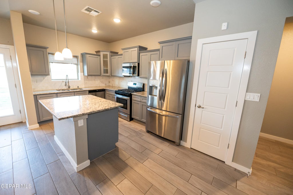 Photo of 14905 TIERRA CRYSTAL Avenue, El Paso, TX 79938 (MLS # 952814)